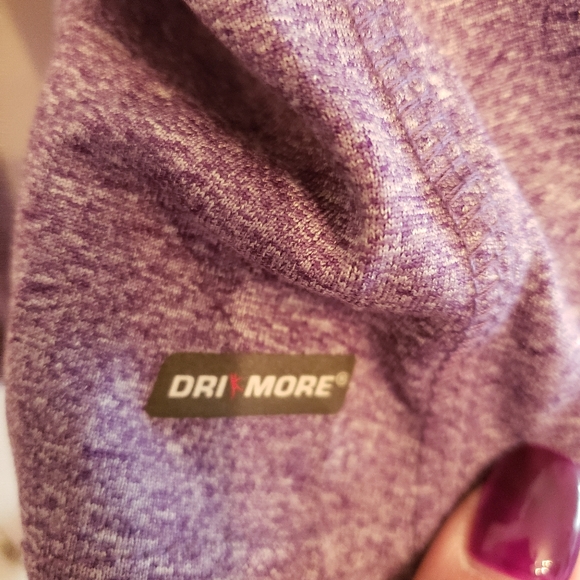 Danskin NOW Long-sleeved Shirt - Picture 2 of 5